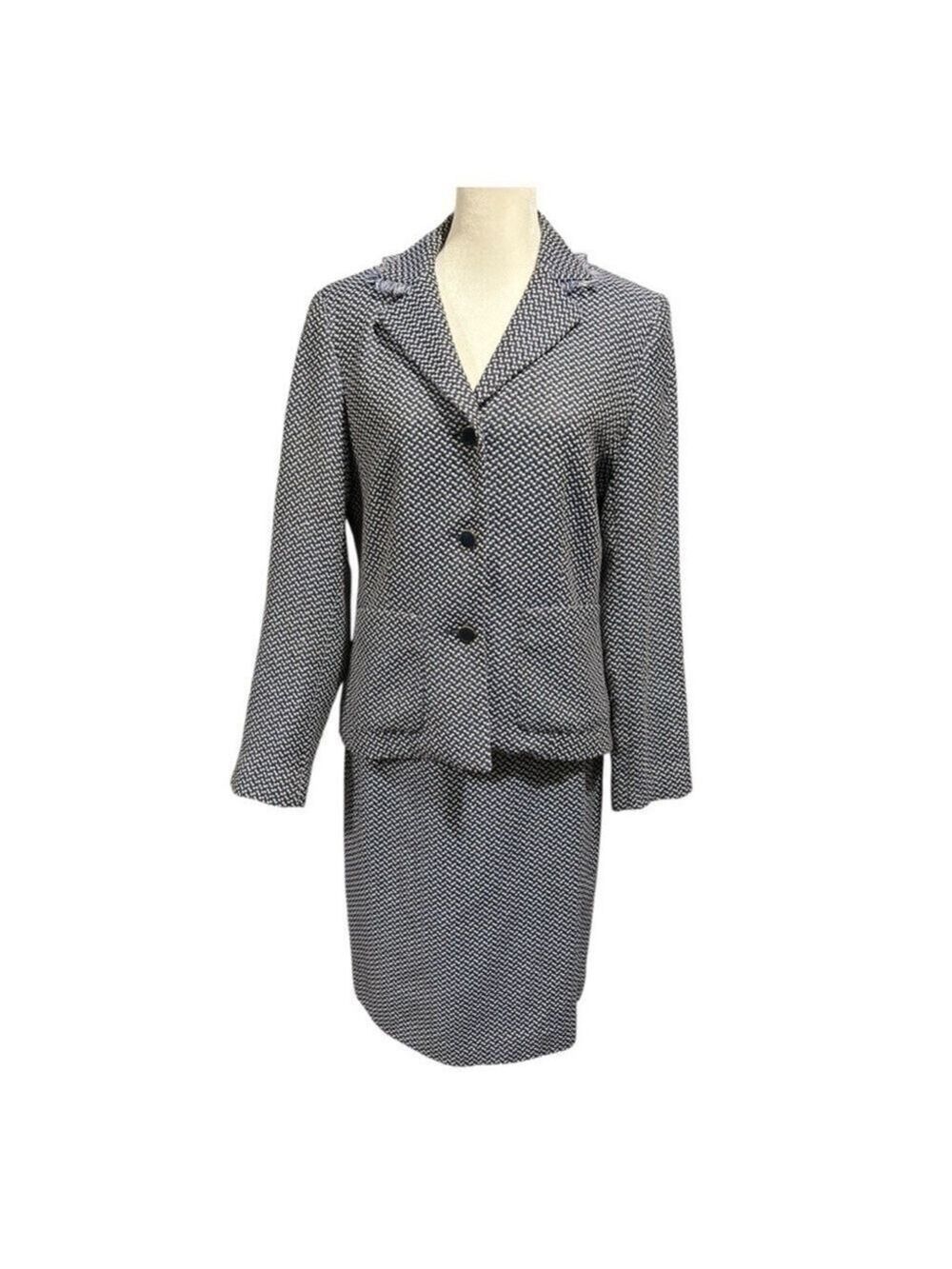 NICOLA Tweed Italian 2 Piece Suit Blazer Skirt Size 6 Vintage Professional